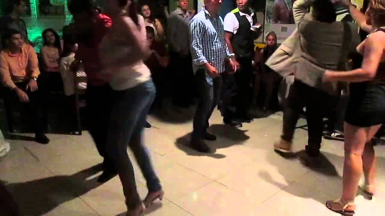 Llego la banda......  de los bailador@s.