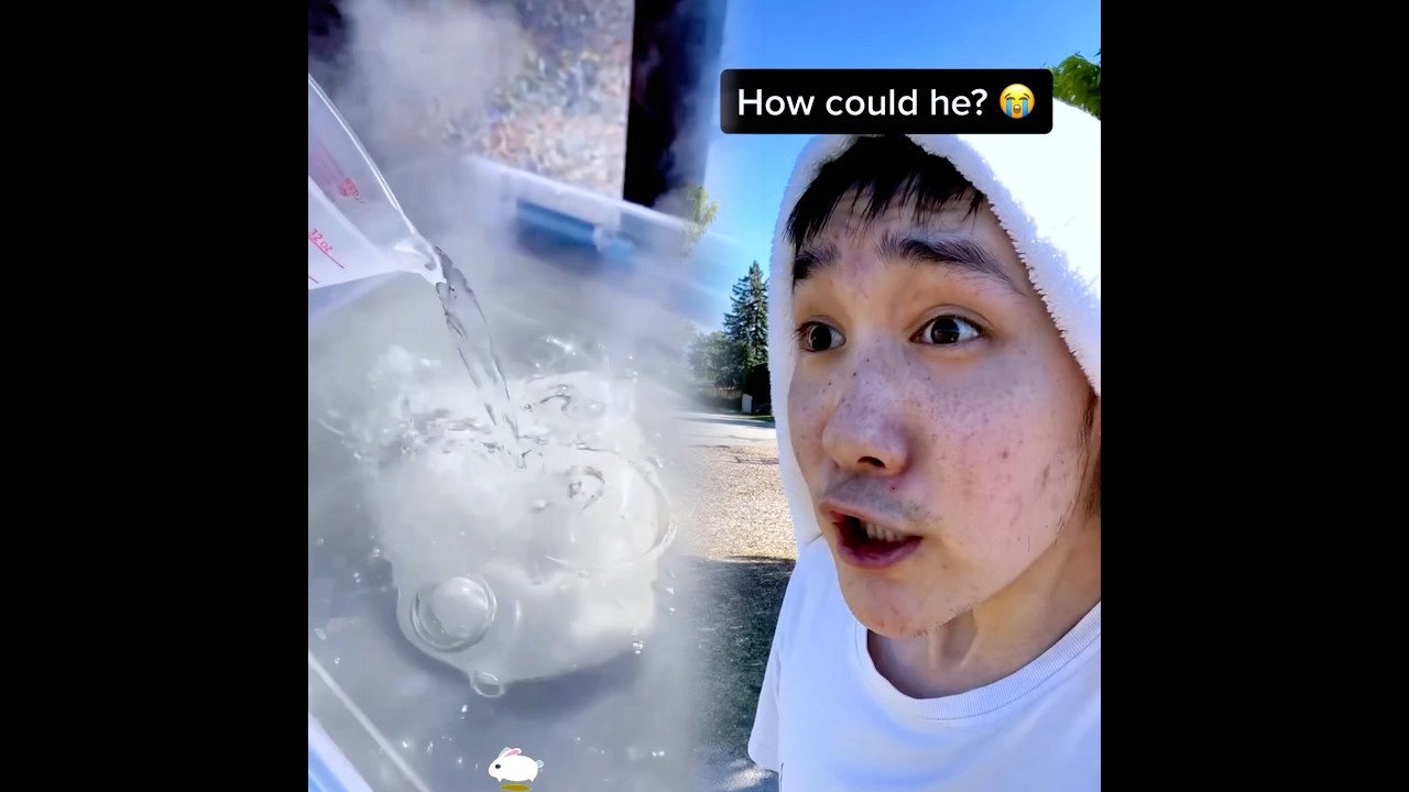 Кто-то должен его остановить 😭 