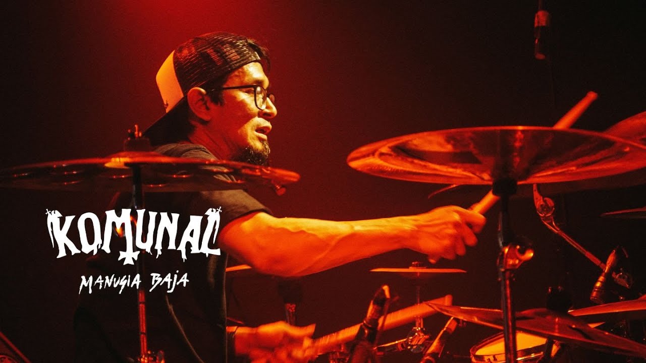 KOMUNAL - 'Manusia Baja' (Live at Paguyuban Crowd Surf)