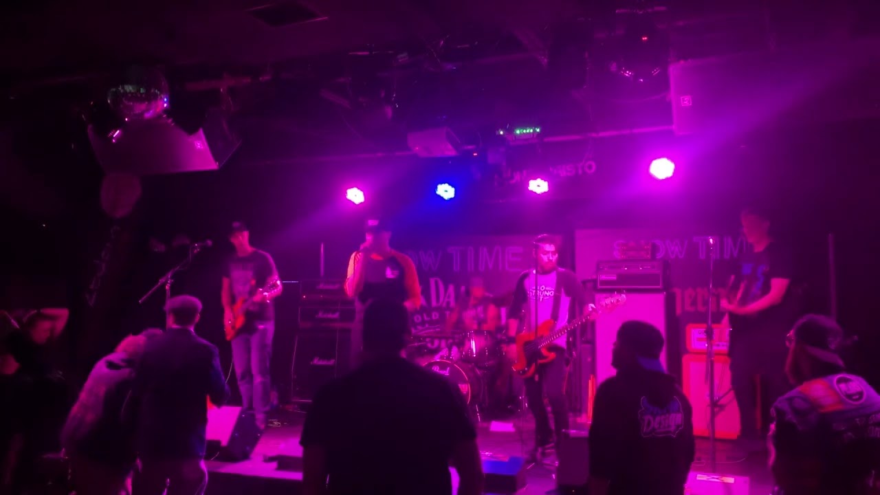 Handheld - School In Session (2023-09-16 - Music 4 Cancer, Ste-Therese, QC)