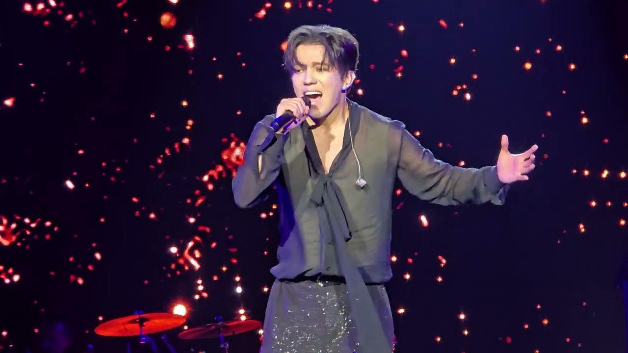 Dimash   Durdaraz + Just Let it be, 14 11 25 Berlin (fancam)