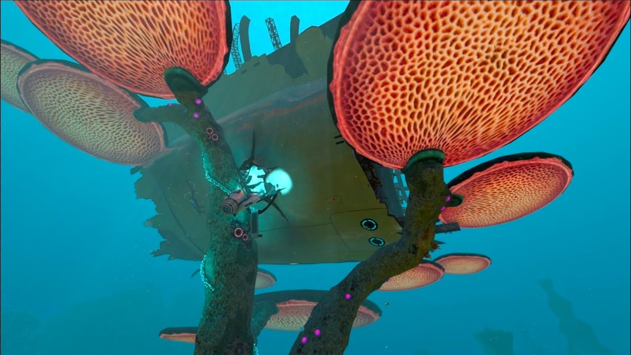 Subnautica Playthrough Ep.3 part 2. Searching for Mushroom Wrecks