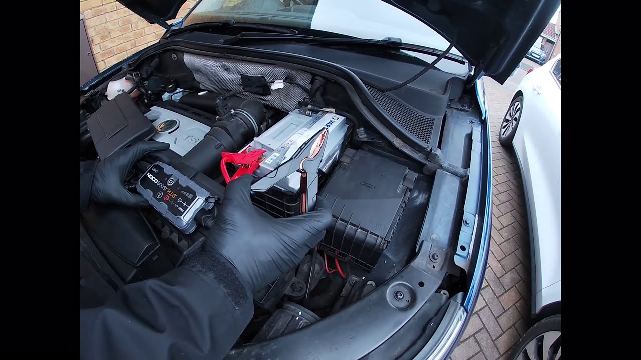 Boost Starting & Trickle Charging a Car Battery - Winter / Lock Down Community Resilience