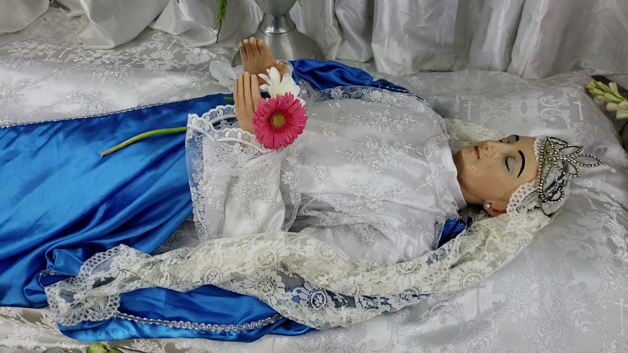 A La Virgen de La Asunción,  le rezan un triduo en la capilla de  Jesús María y José