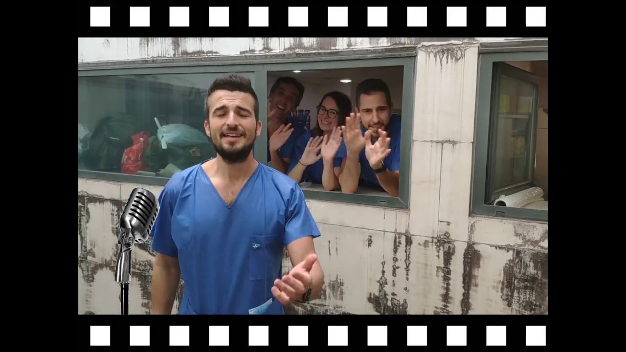 Los profesionales de Urgencias del HURS versionan el himno 'Resistiré'