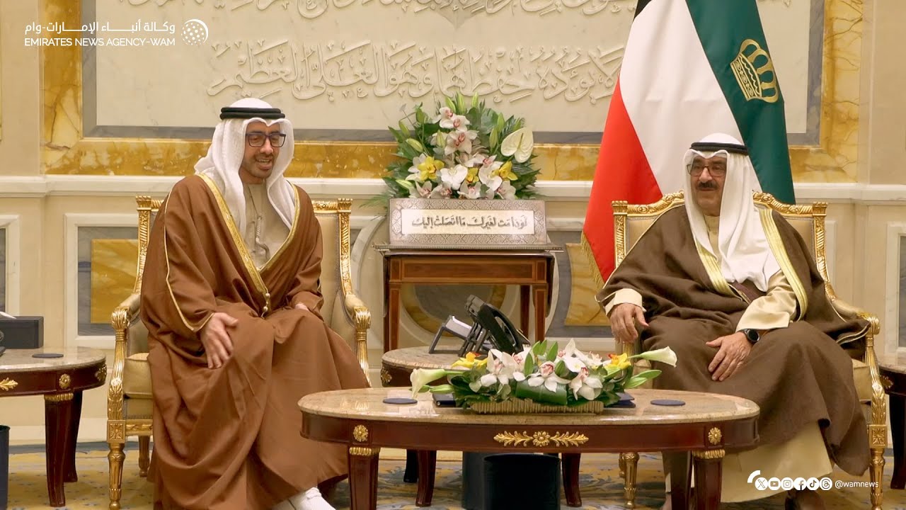 أمير الكويت يستقبل عبدالله بن زايد