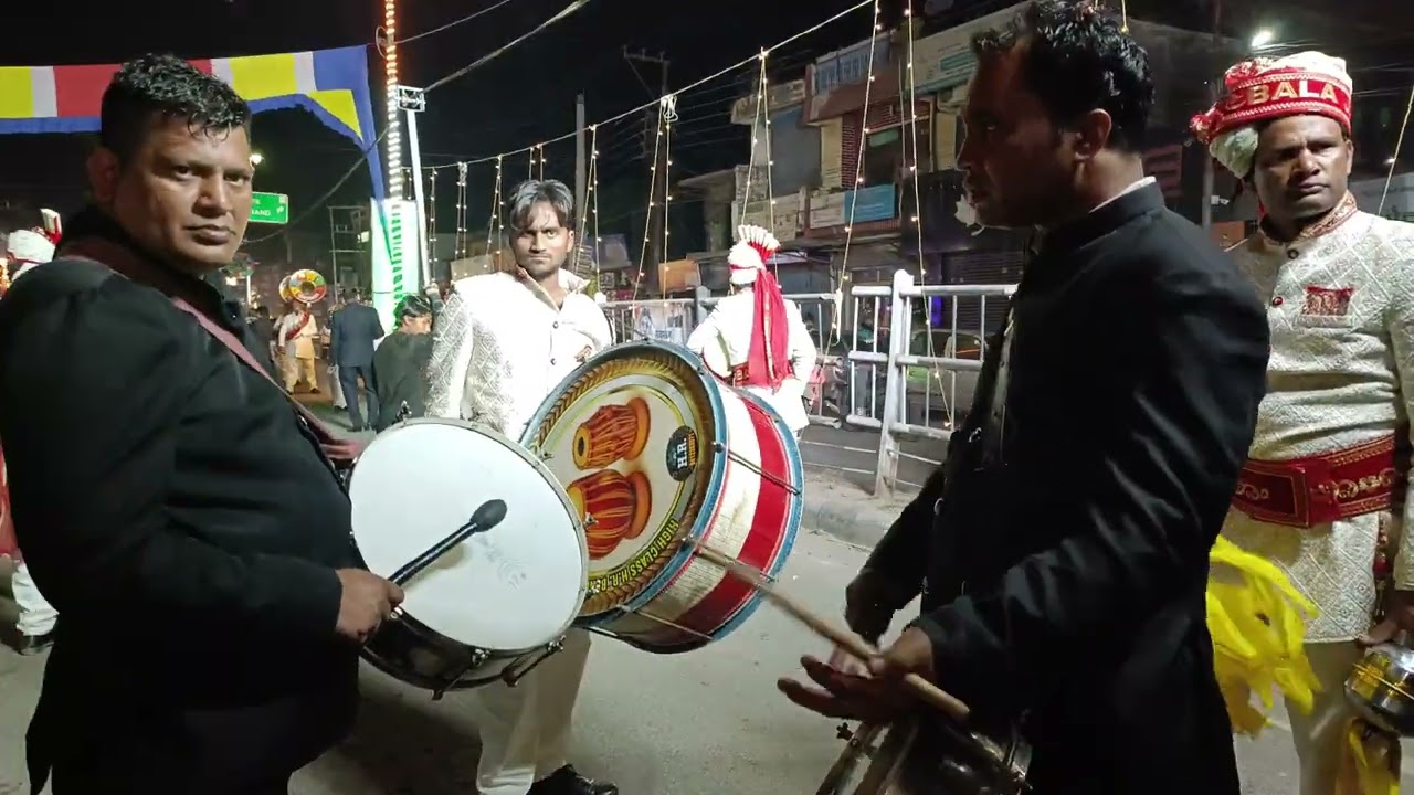 Balaji Band Gurgaon (vikasnagar live )  !!song :- Daag The fire se Dil Deewana na jane kb ho gya!!..