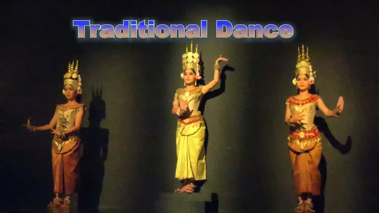 Phnom Penh - Traditional Dance - Cambodia -  8/18