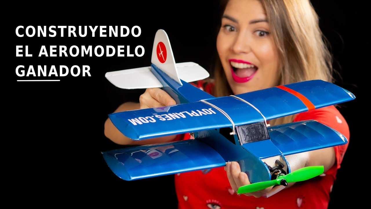 Construyendo un mini biplano RC con madera balsa (Diseño elegido por la comunidad)