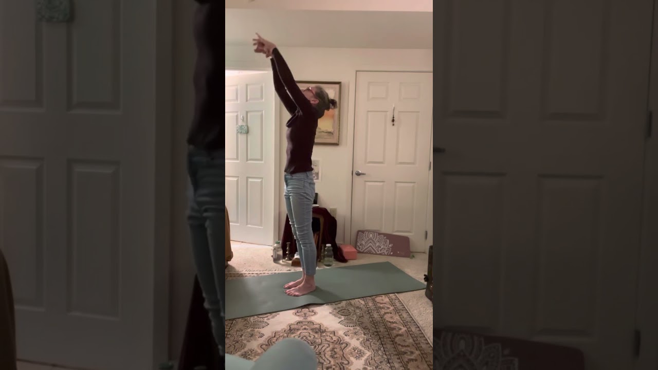 10 minute Yoga in my jeans, baby