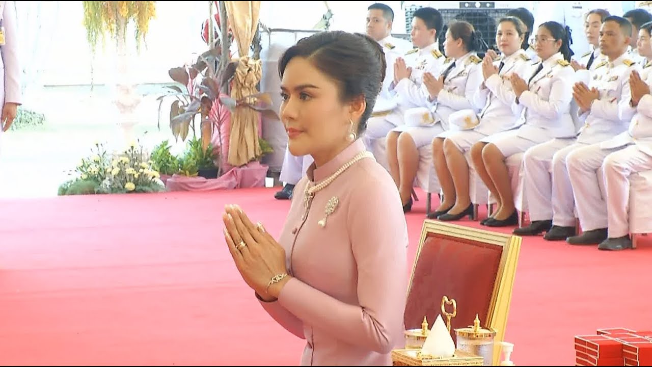 ท่านผู้หญิงอรอนงค์ วางศิลาฤกษ์วิหารปฐมวนาราม ณ วัดปฐมวนาราม ข่าวในพระราชสำนัก วันที่ ๑๙ เมษายน ๒๕๖๘