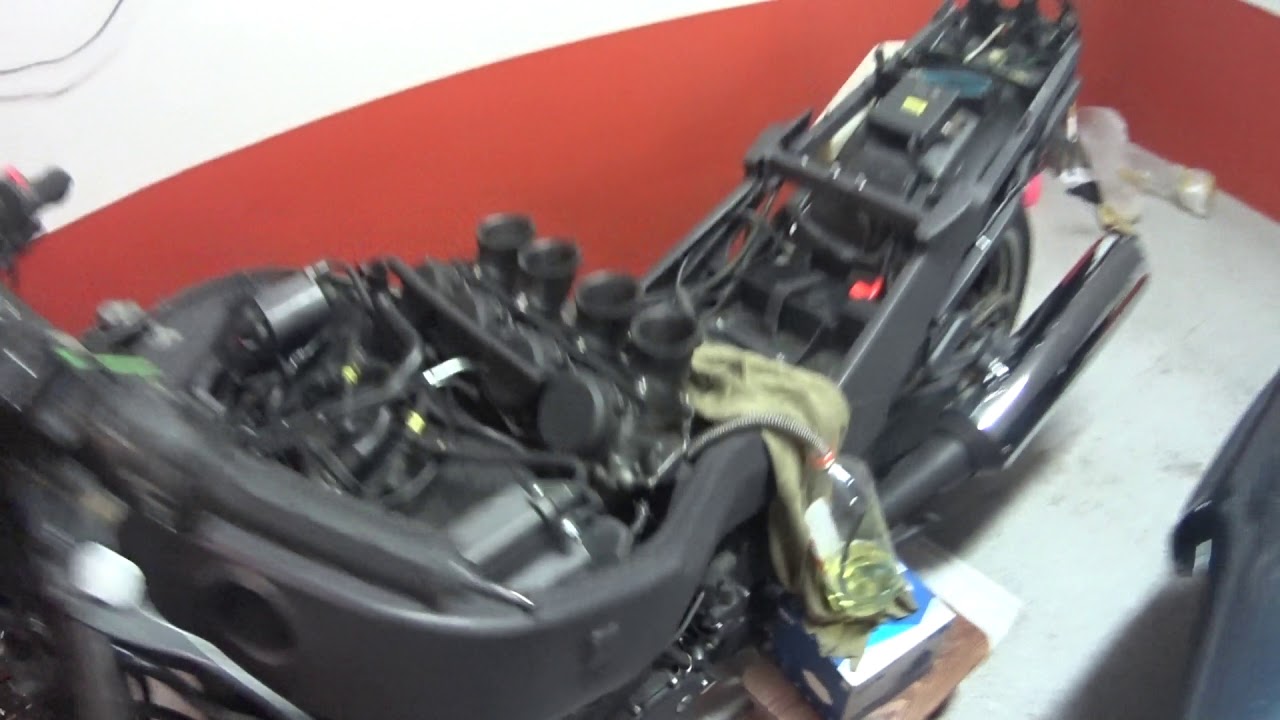 Kawasaki ZZR1100 натяжитель цепи ГРМ