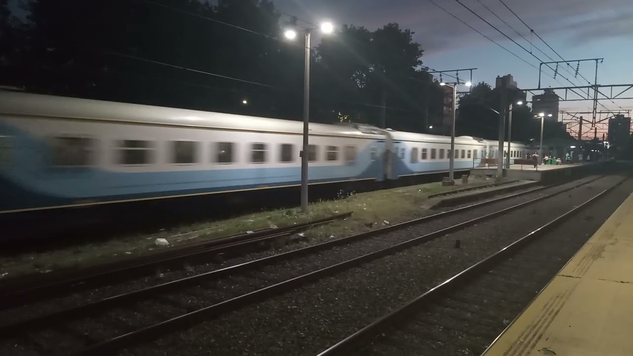 Trenes en la estación Lanús (1): CKD + CSR