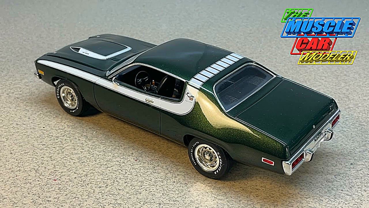 AMT 1973 Plymouth Road Runner GTX Build