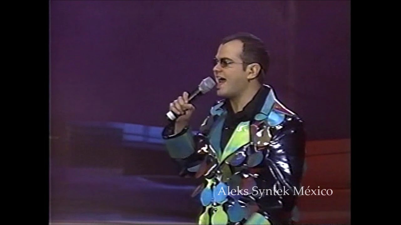 Aleks Syntek en concierto 89=99