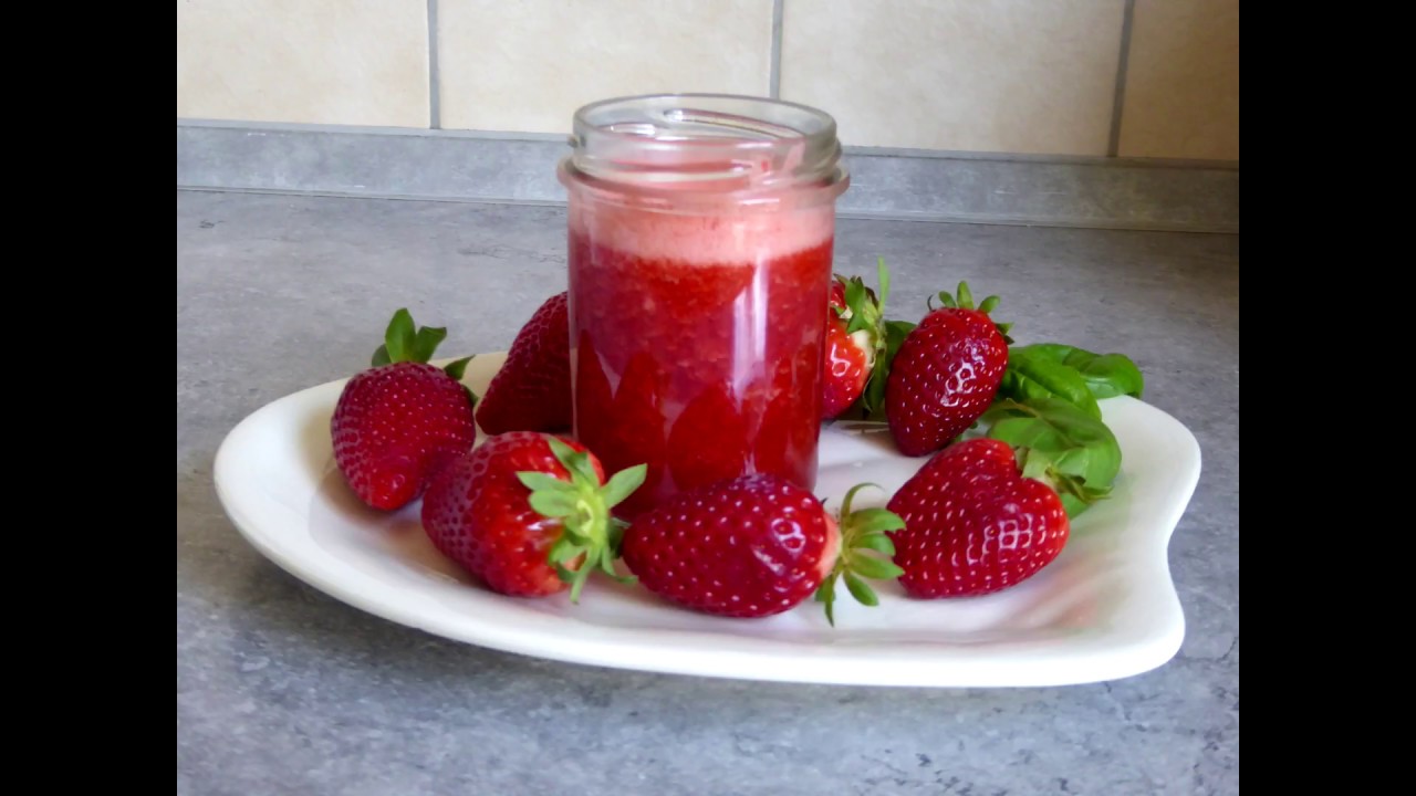 Thermomix®  TM5®  Erdbeersauce Viva Italia Buch