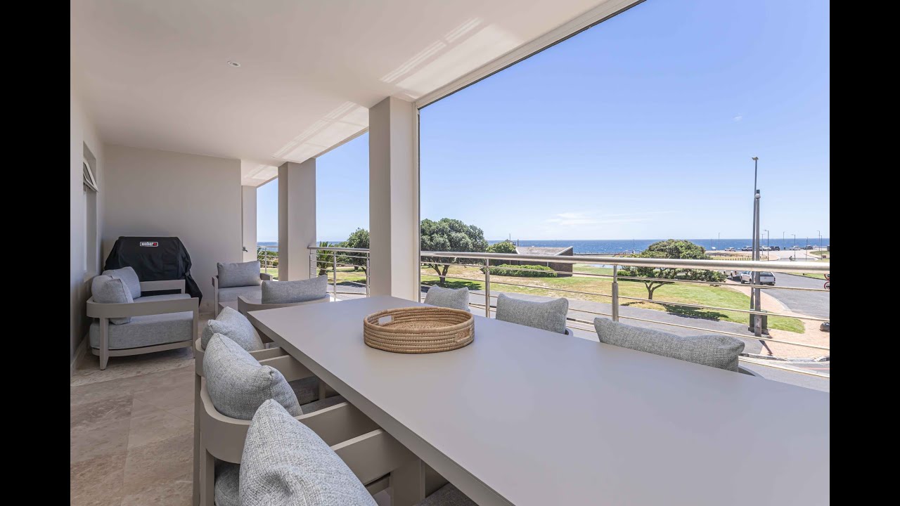 Unique, Completely Renovated South Seas Apartment | Mouille Point | ZAR 80 000 PER MONTH