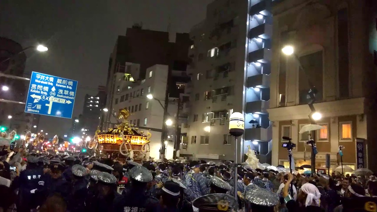 令和元年 鳥越祭り宮入(宮元)血の気の多き男達の熱き戦い！