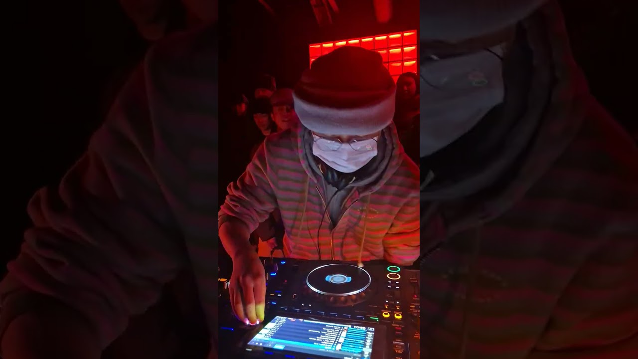 볼레로 AQOWO 