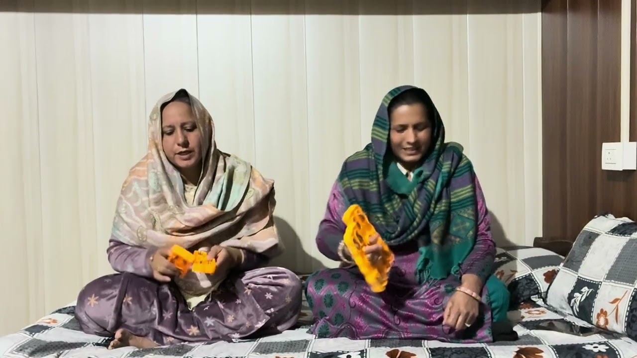मीरा का बाजे इकतारा, साधुओं की बाजे खड़ताल 🙏— मीरा बाई का शब्द🙏