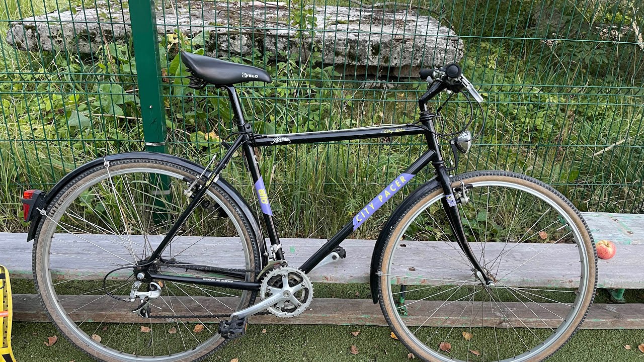Старый, но лучше любого современного. Old city bike 1992