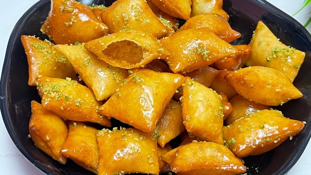 ❗️بكوب دقيق ومعلقة نشا أحلى من الزلابيا وأسهل من بلح الشام مخدات العسل البغاشة المنفوخة 
