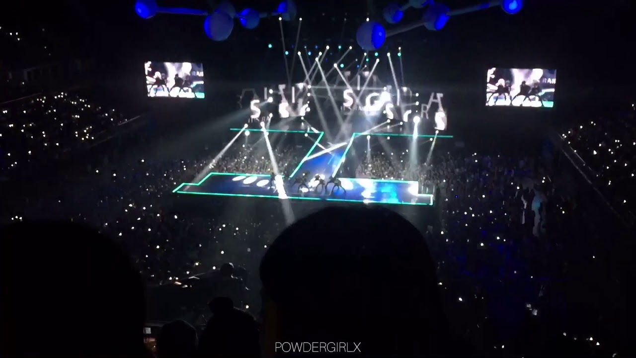 KCON2018THAILAND : Straykids Special Stage - its raining