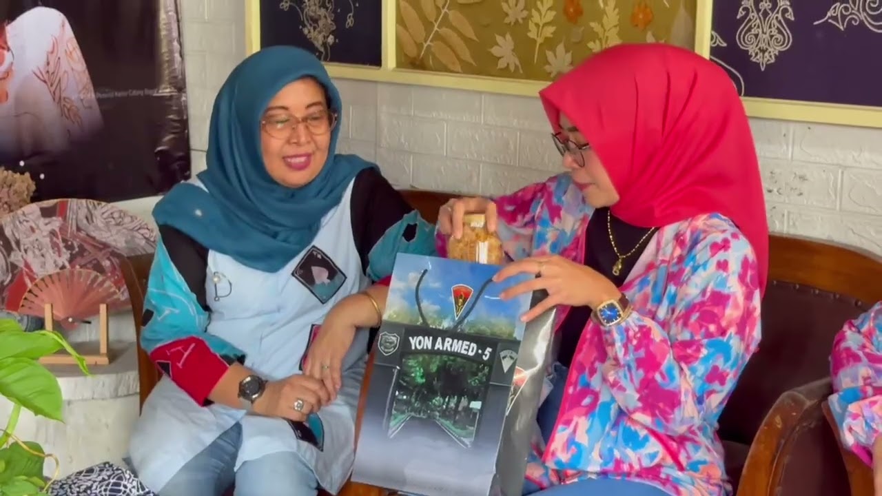 Kunjungan Persit KCK Cabang XLI YONARMED 5 PD III/SILIWANGI