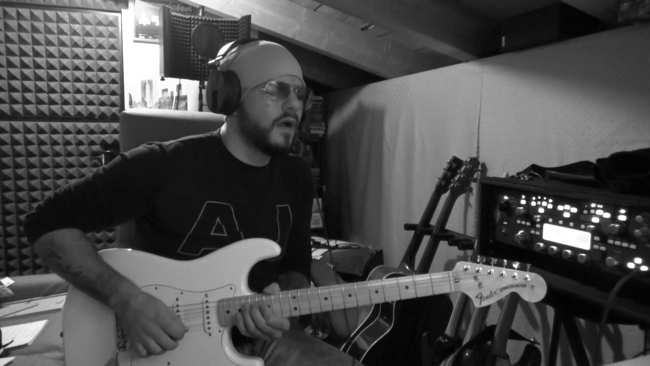 L'ESSENZIALE Mengoni ...La chitarra solista nel Pop Daniele Matera