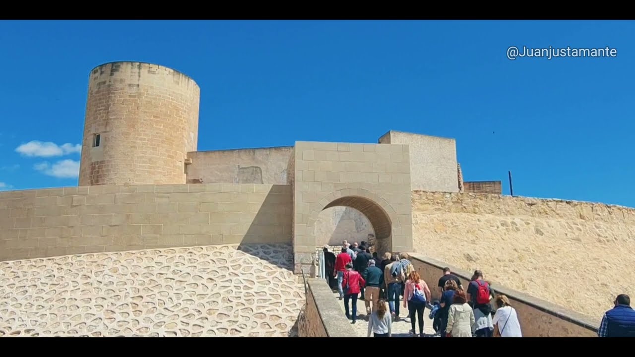 Comienzan las visitas al Castillo de Elda 24.04.2022