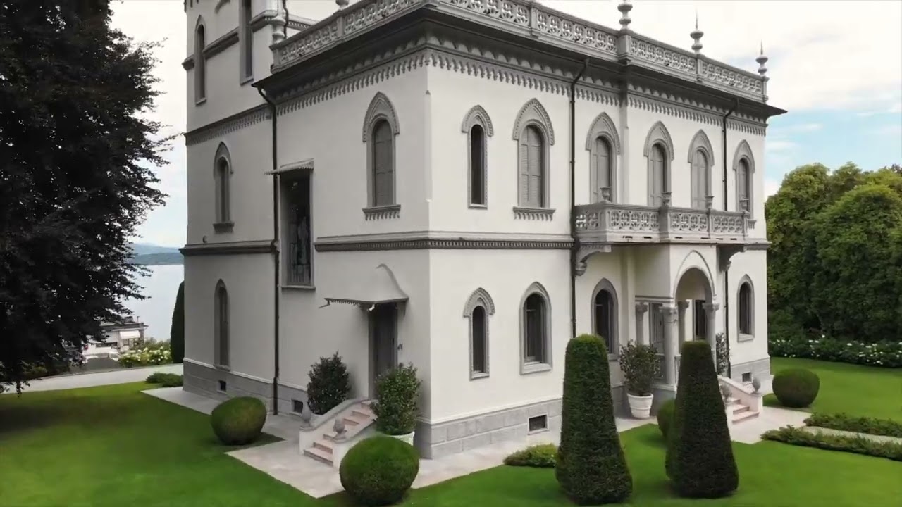 Immobiliare Botto Luxury: prestigiosa villa in vendita a Lesa, con parco