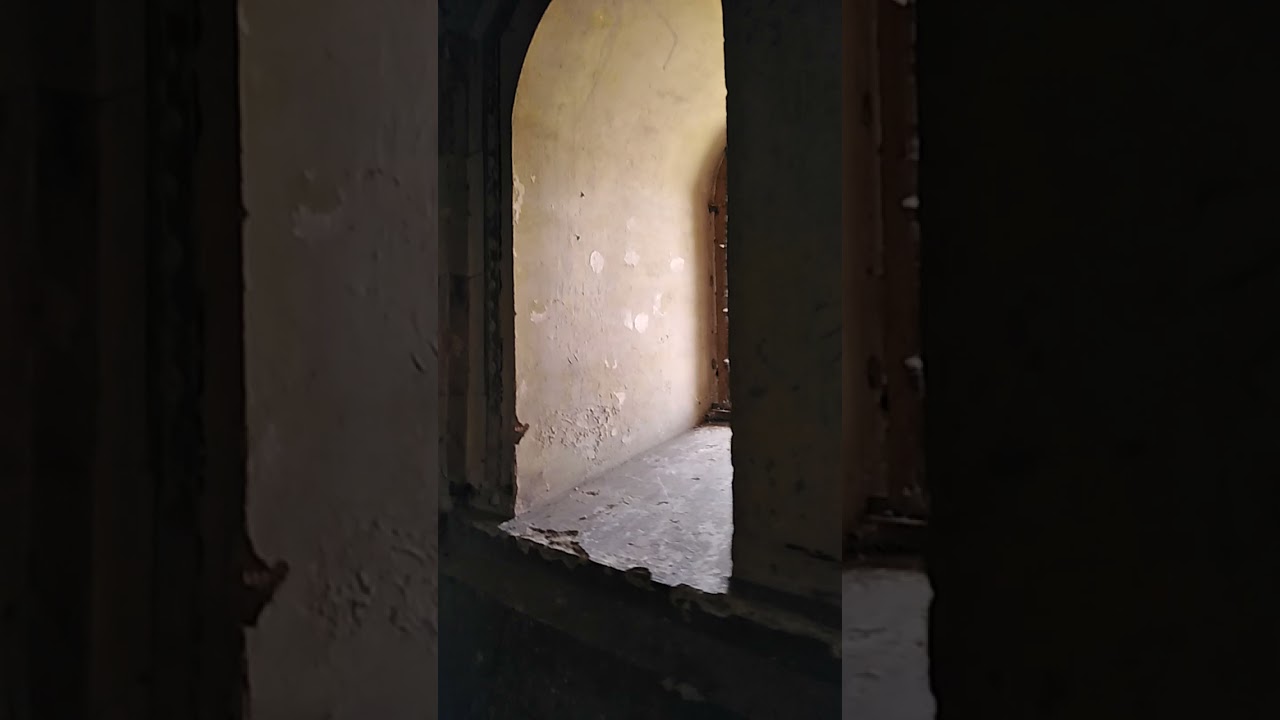 Verlassene deutsche Kirche in Vojvodina #Putinci -Napuštena Nemačka crkva u Vojvodini #Putinci