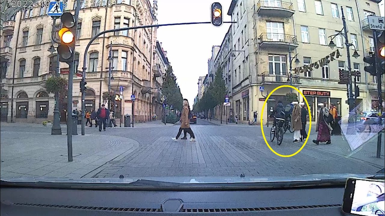 Jak uniknąć mandatu na przejściu dla pieszych?