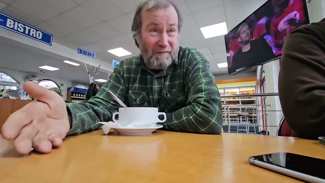 Jak vzniklo legend&aacute;rn&iacute; video Lubo&scaron; opravuje traktor