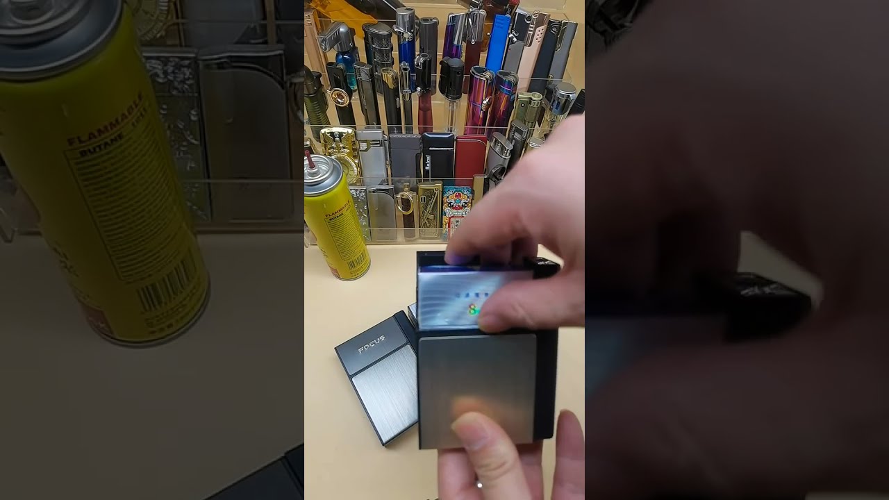 Cigarettes Capacity Cigarette Box Automatic Metal Cigarette Case with Lighter Smoking Accessories