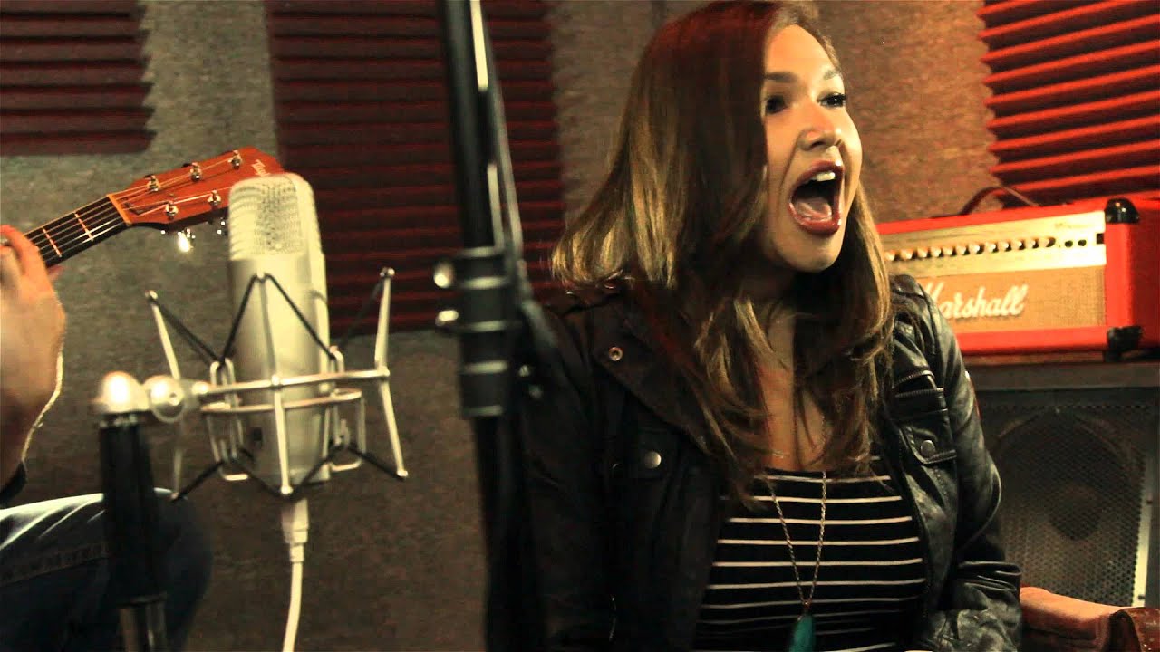 Tina Aldana LIVE- Drunk In Love Cover (Beyonce)