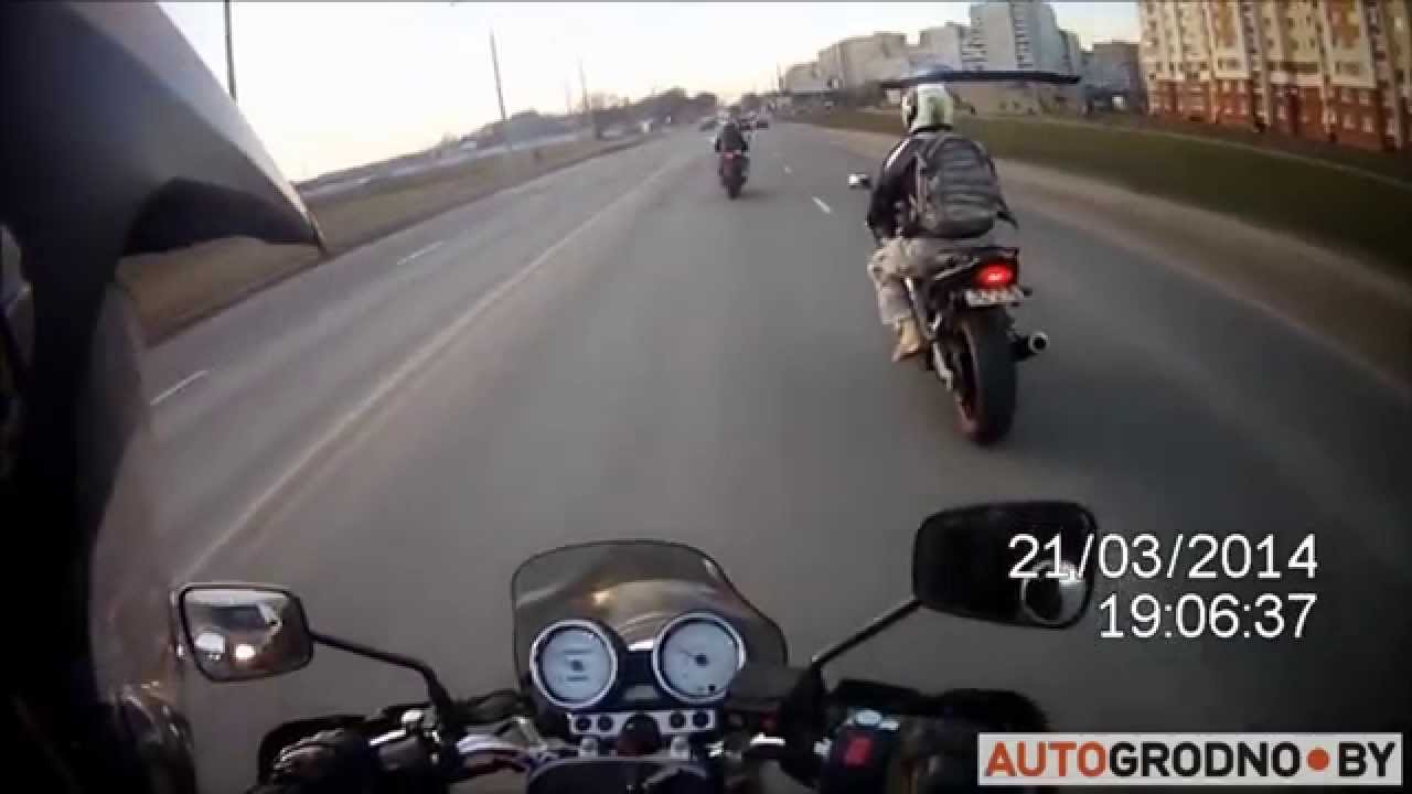 AutoGrodno.by - байкер так и не понял, за что его подрезал и ругал водитель Ауди