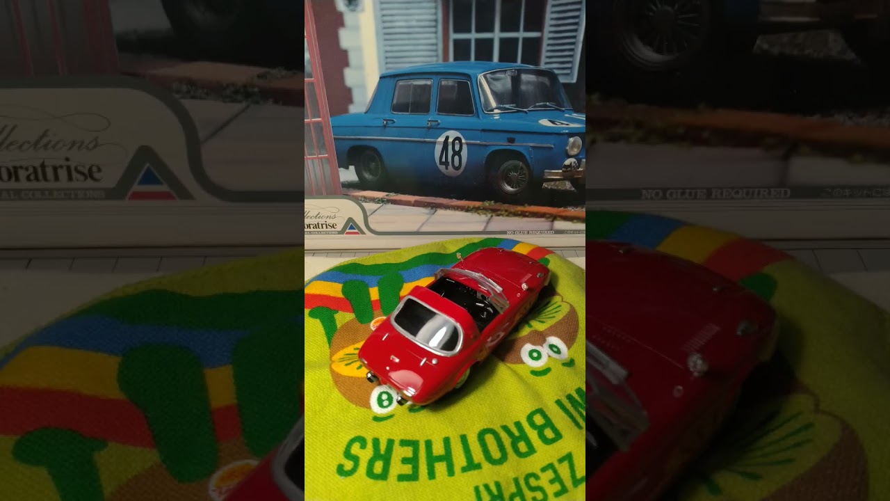 コチラはアリイのヨタハチ、英国車が続いたので同じ1/32で国産車を作ってみました。あともう１台ドイツ車が出番を待ってます。