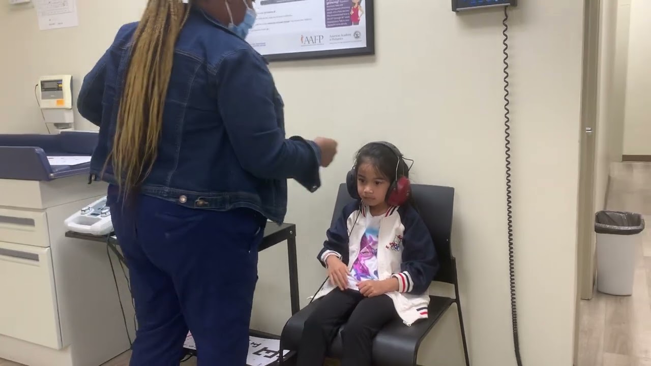 Angelie Hak មកឆែកសុខភាពនិងចាក់វាក់សាំង