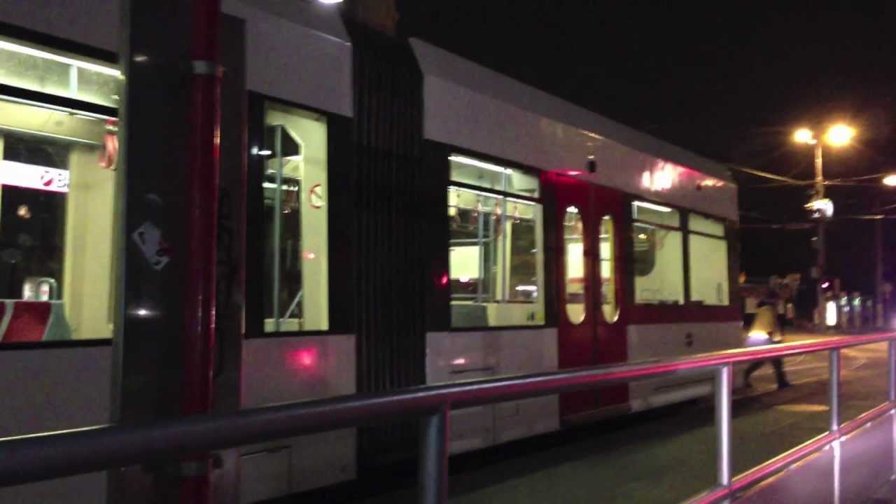 Wiener Linien U-Bahn-Type T in der Nussdorfer Straße/Spitalgasse