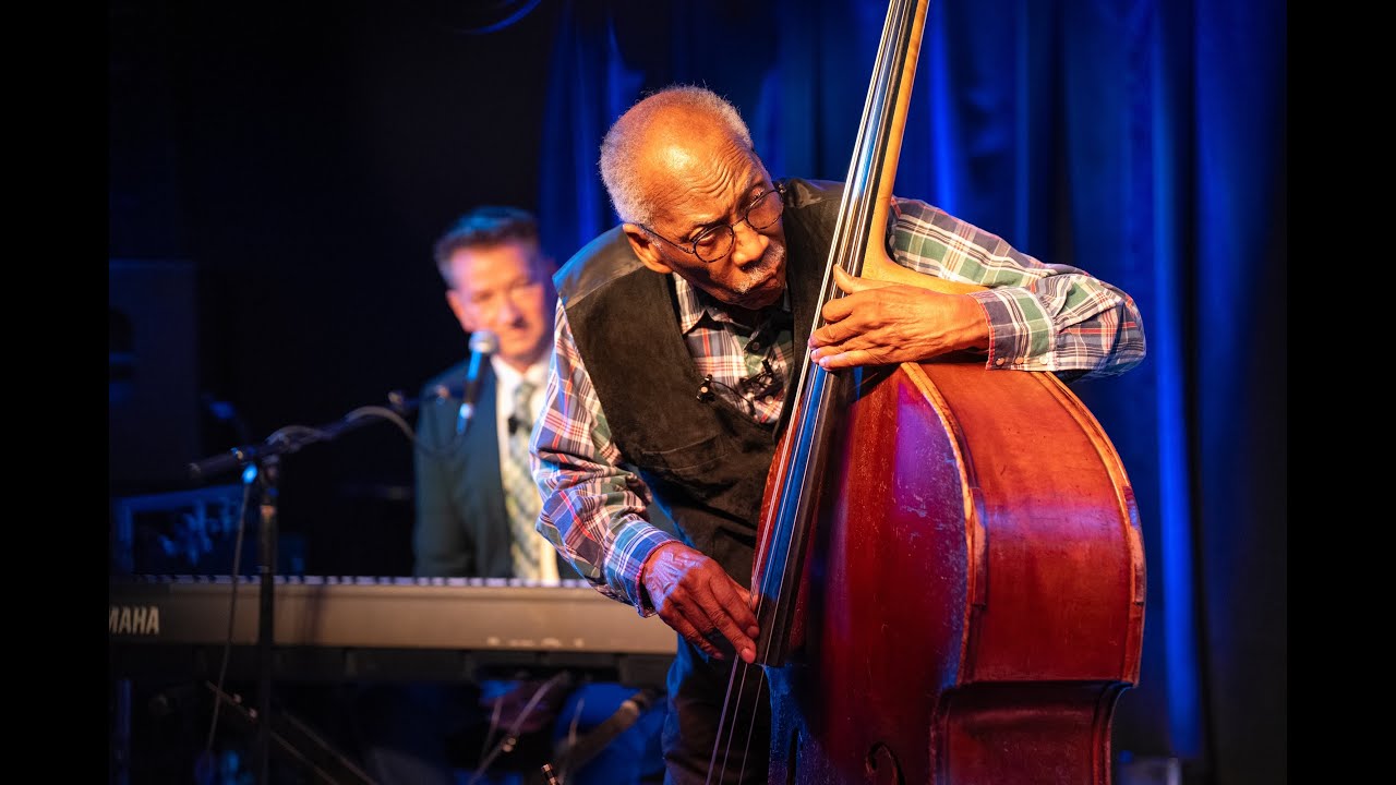 A Moment in the Groove with John Lamb | Oh Yeah?! Show with David Downing