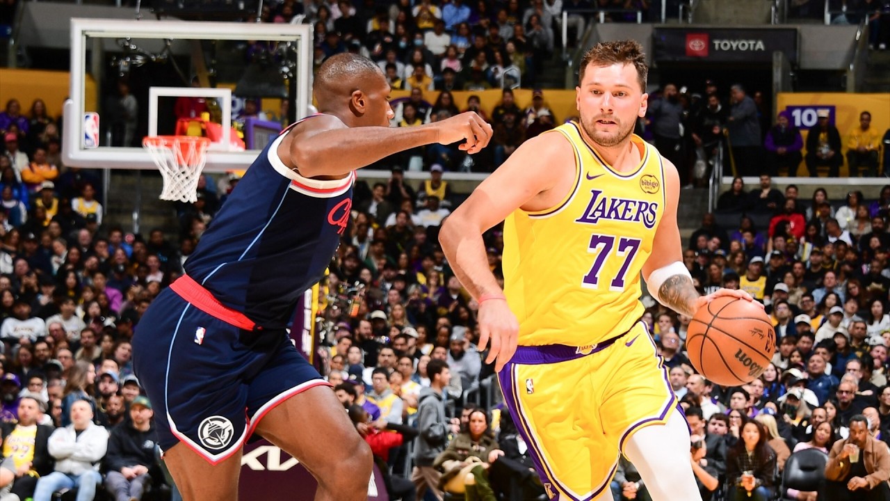 Collins Hard Fall, Luka Doncic 38 Pts Clutches 4th vs Clippers!