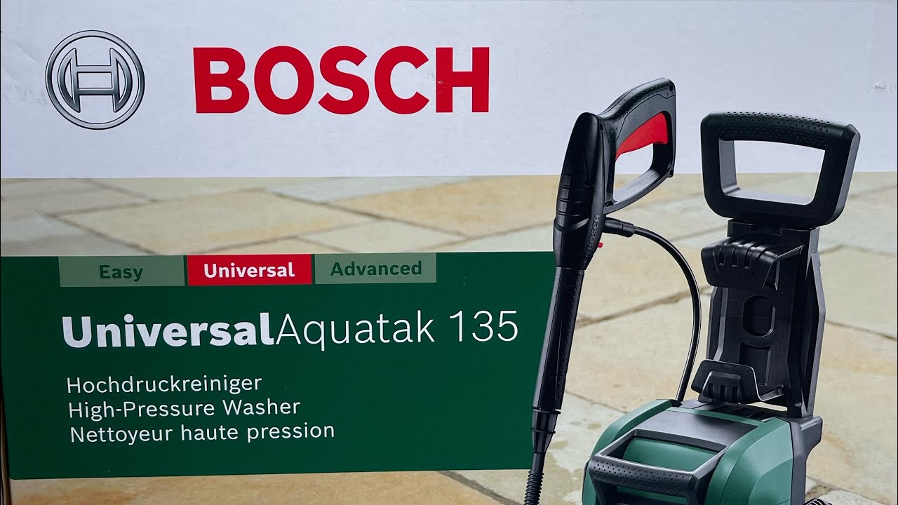 Распаковка универсальной мойки высокого давления Bosch Aquatak 135 | Уборка нашего патио
