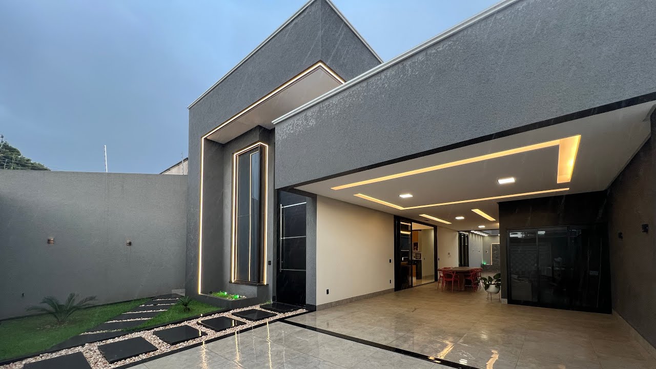 MOBILIADA E DECORADA NO SETOR FAI&Ccedil;ALVILLE EM GOI&Acirc;NIA POR R$ 1.600.000,00