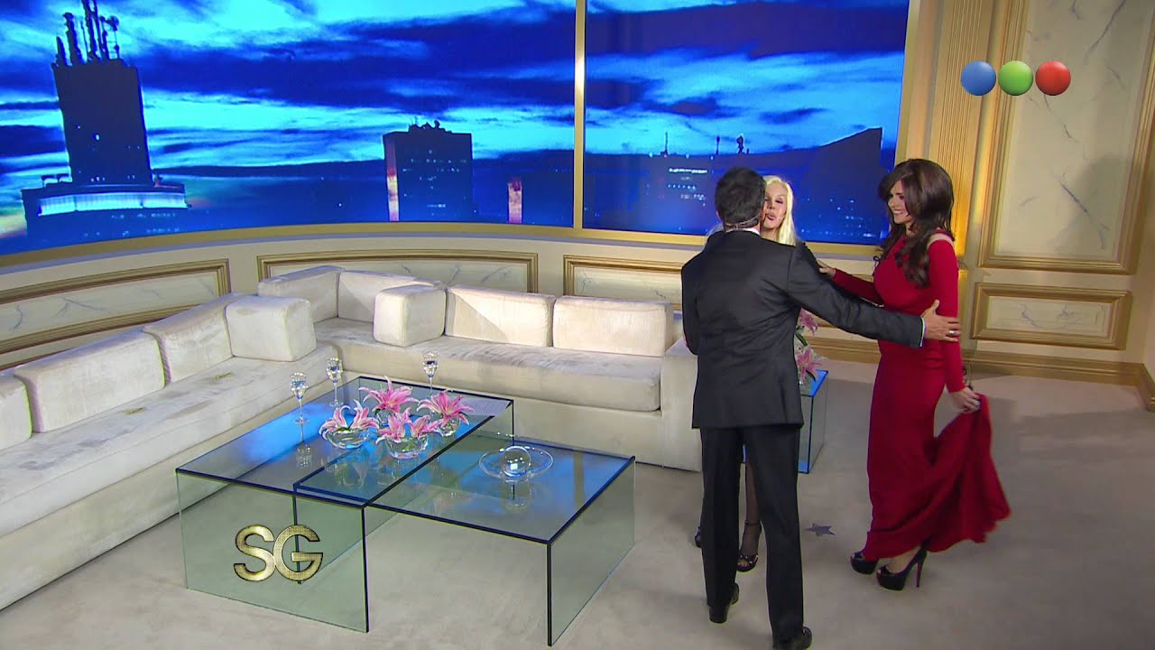 Araceli y Fabián Mazzei en el living  - Susana Giménez