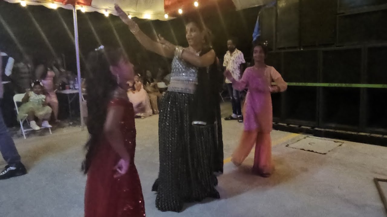 My dancing segments - Bariaat. Music used for entertainment purposes only. Full video to come later.