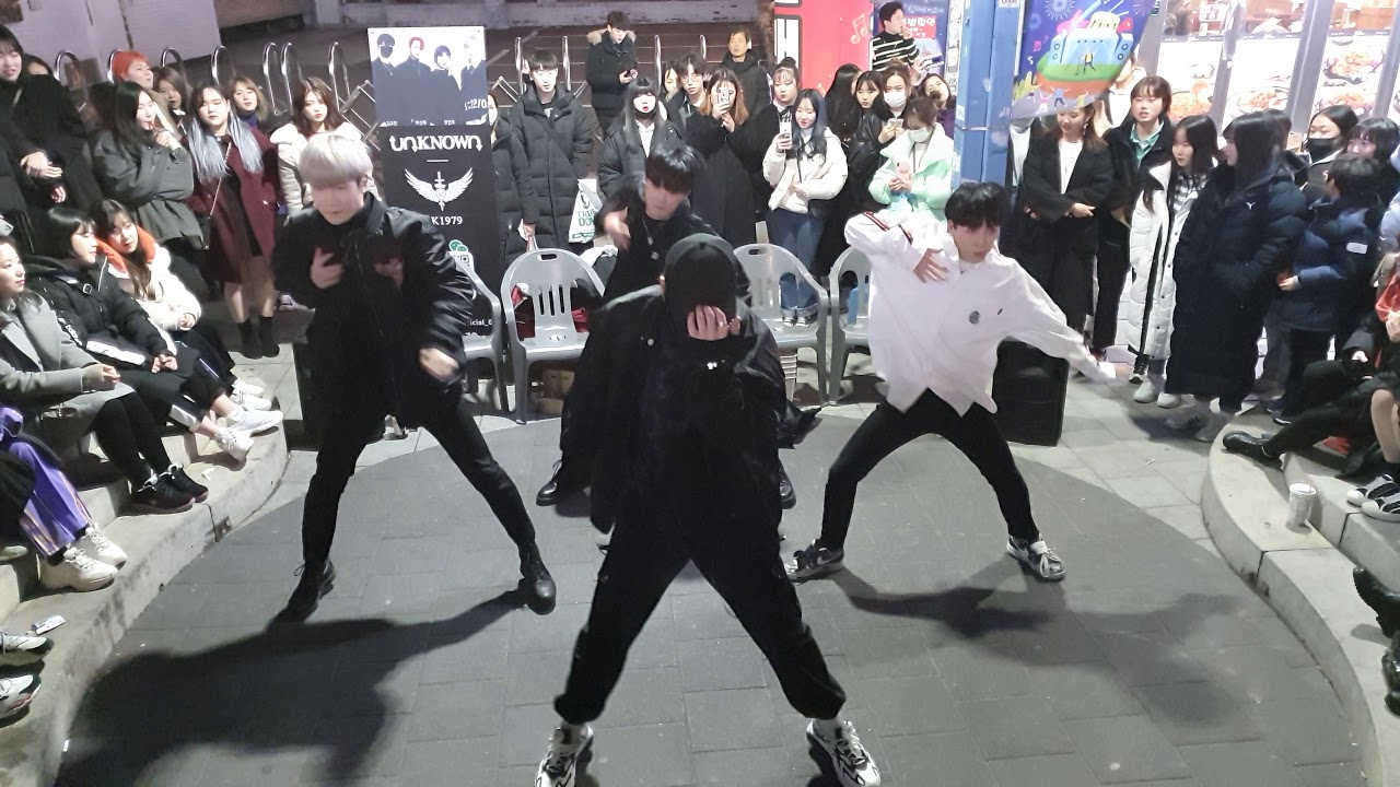 언노운(Unknown)/ MIC Drop(Steve Aoki Remix) - BTS(방탄소년단) 20200122 홍대버스킹 직캠