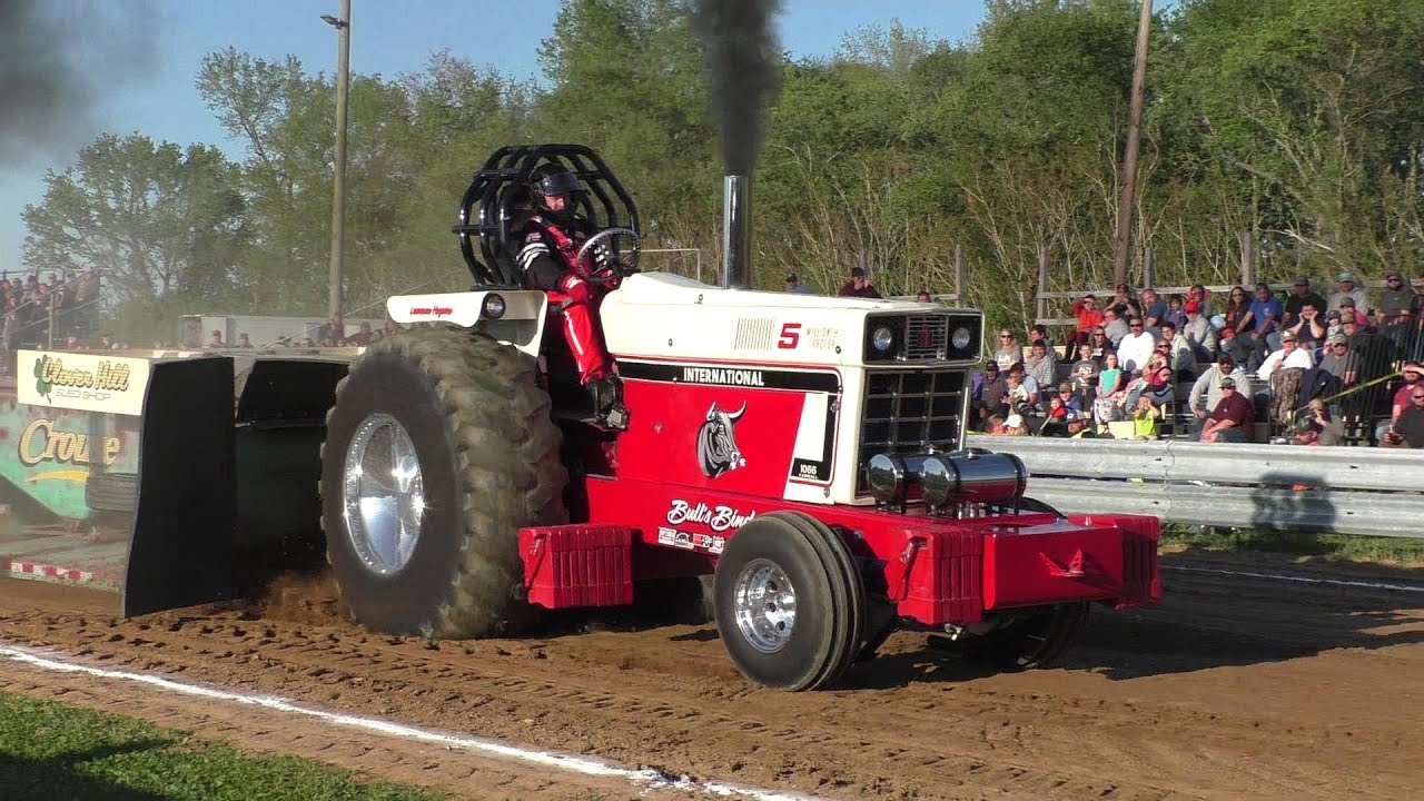 Tractor Pulling 2021 East Coast Pro Pulling 466 Hot Farm Tractors In Action At Greensboro