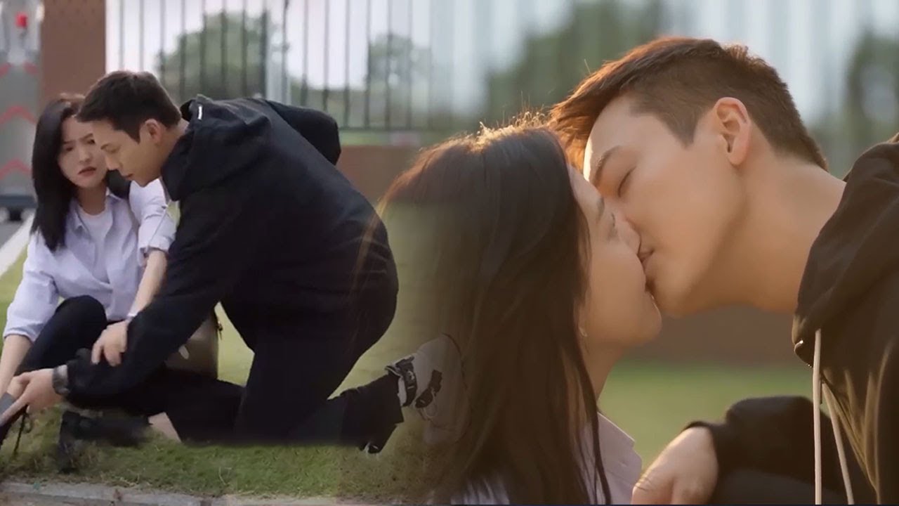 СюЛай упала, и Шичуань, наконец, перестала скрывать свою любовь и поцелуи, пока не задохнулась.