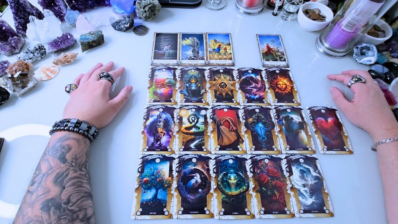 Ele(a) FICA OU SAI DA MINHA VIDA TAROT? Vamos Voltar a Ficar Juntos?